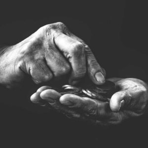 Dinero fiduciario frente al dinero de los productos básicos: ¿cuál es más propenso a la inflación?