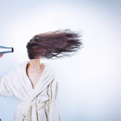 Cabello Seco. Síntomas, Causas y Tratamientos