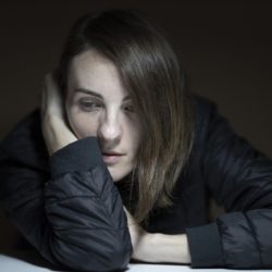 ¿El Pensamiento Negativo te Deprime? Consejos y Comprensión