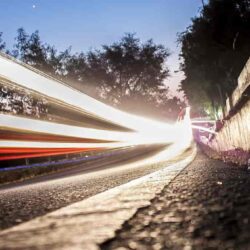 ¿Puede algo moverse más rápido que la velocidad de la luz?